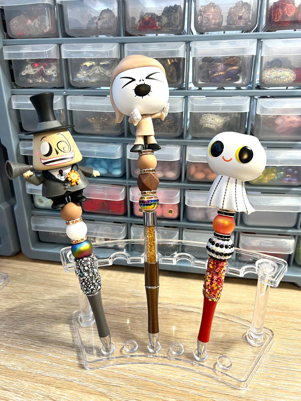 Premium Beaded Ghost Halloween Pen with 5 ink refills